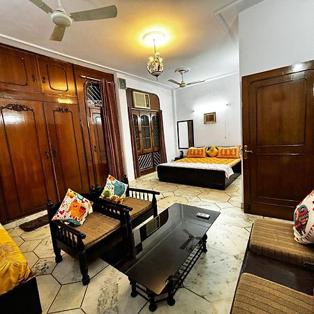 Tatvamasi Homestay New Delhi Eksteriør bilde