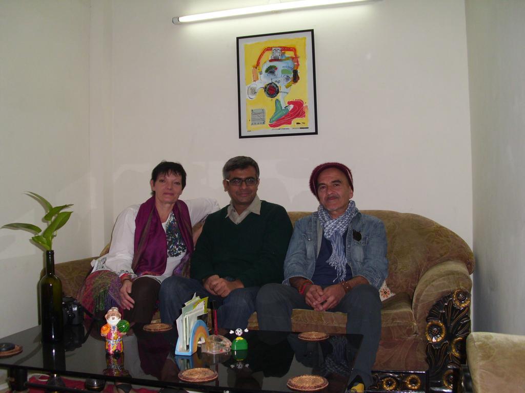 Tatvamasi Homestay New Delhi Eksteriør bilde