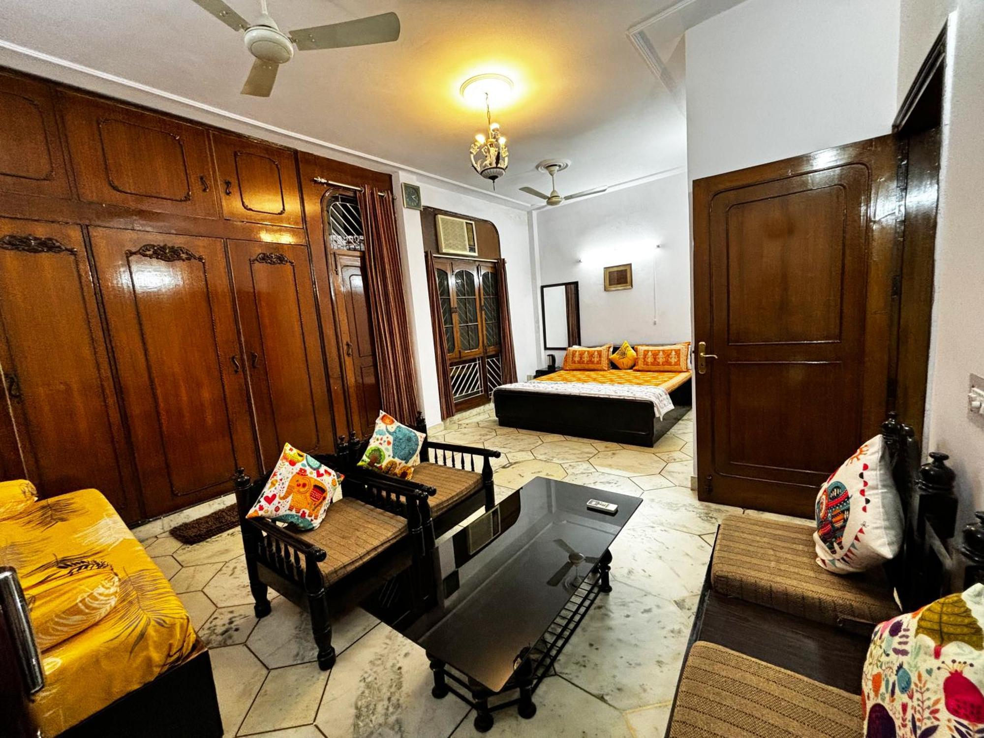 Tatvamasi Homestay New Delhi Eksteriør bilde